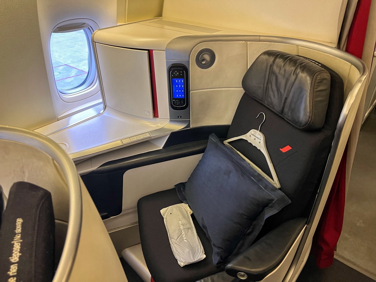 搭乗記】AIR FRANCE 146／パリ→成田 ビジネスクラス 15時間の絶景フライト - Luxe Travel Notes by ayu_trip