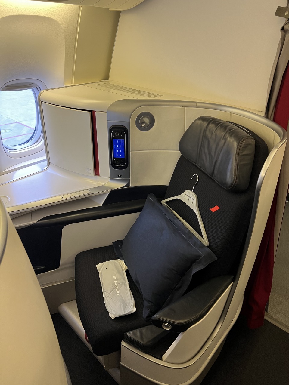 搭乗記】AIR FRANCE 146／パリ→成田 ビジネスクラス 15時間の絶景フライト - Luxe Travel Notes by ayu_trip